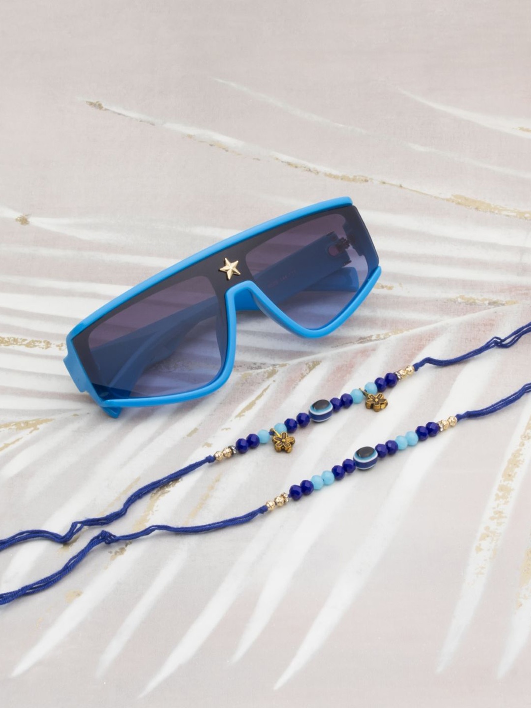 

Ted Smith 3-Pcs Rakhi With Sunglasses Gift Set, Gold