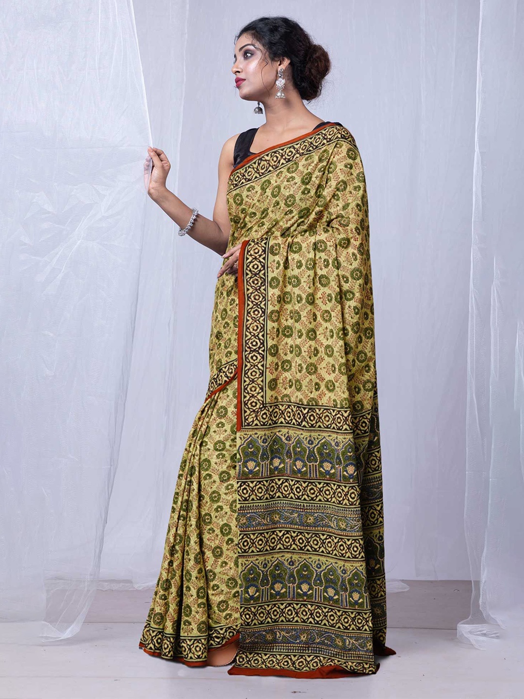 

Unnati Silks Ethnic Motifs Pure Cotton Handloom Bagru Saree, Green