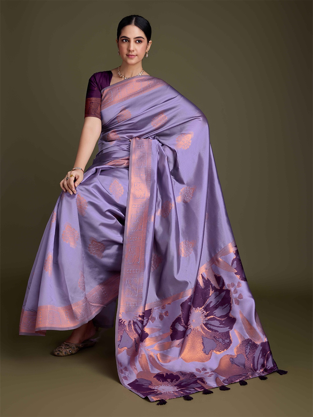 

KIMISHA Purple Ethnic Motifs Zari Silk Blend Saree