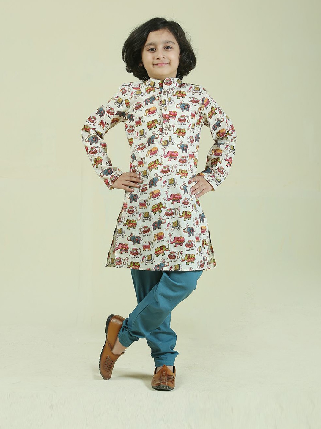 

Folk Culture Clothing Boys Printed Pure Cotton Kurta with Pyjamas, Off white