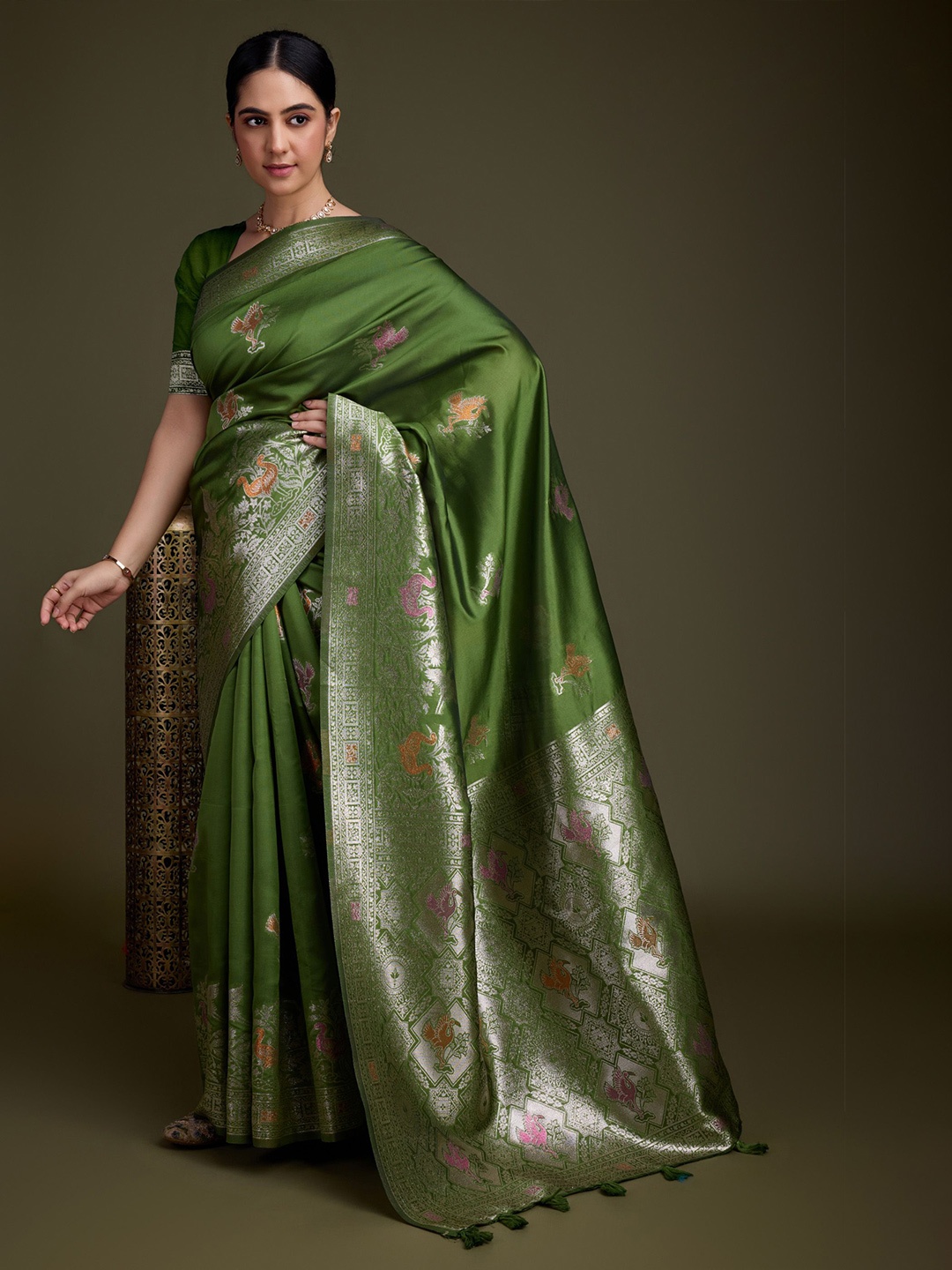 

KIMISHA Ethnic Motifs Zari Banarasi Saree, Olive