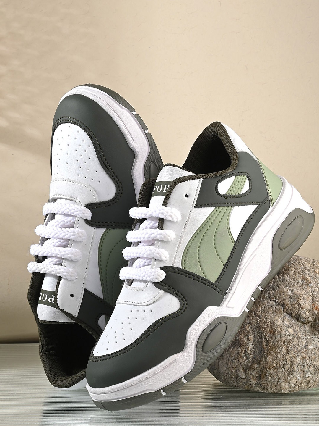 

BIRDE Men Colourblocked Lace up Sneakers, White