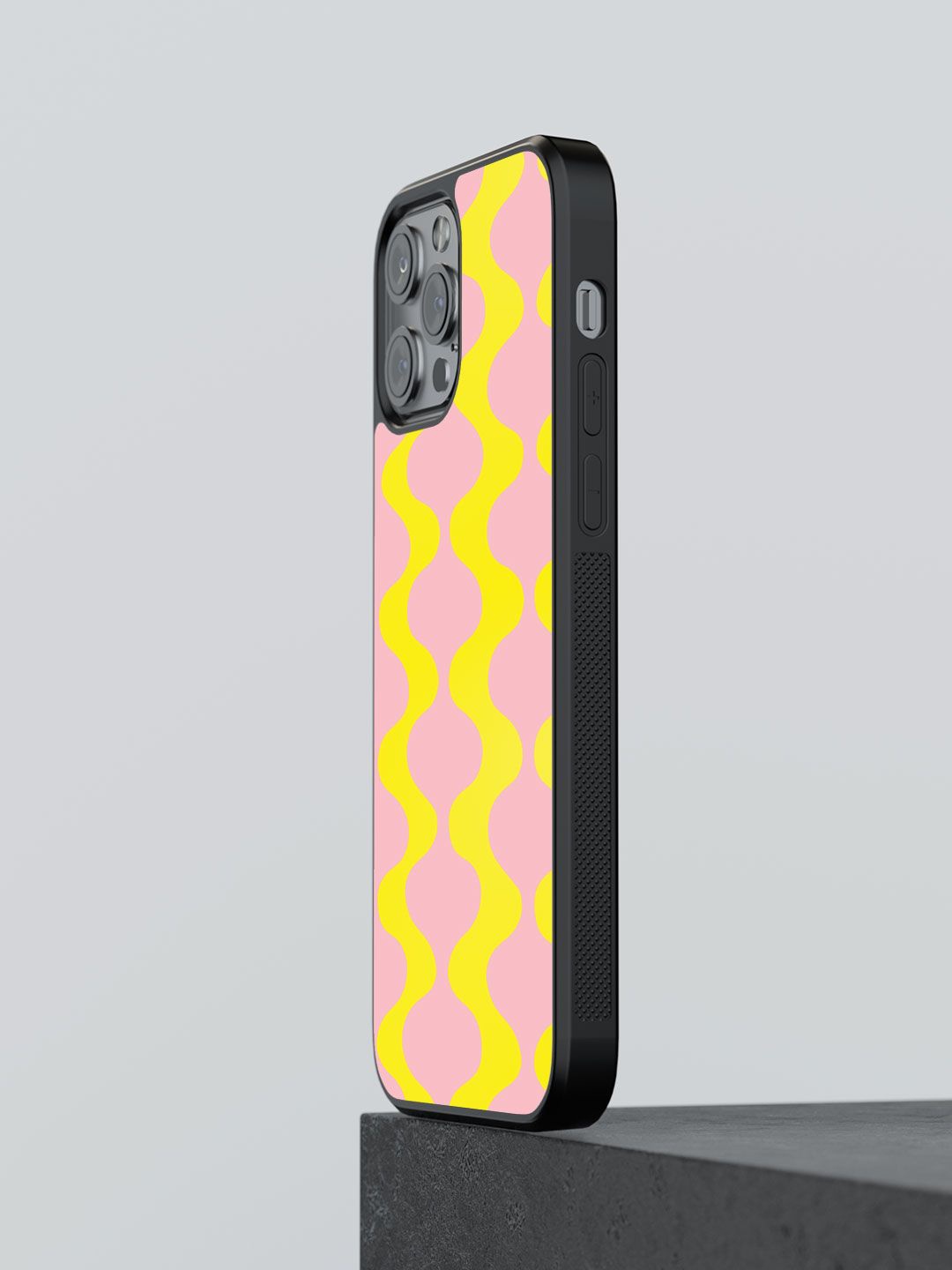

macmerise Geometric Printed iPhone 13 Pro Back Case Mobile Accessories, Yellow