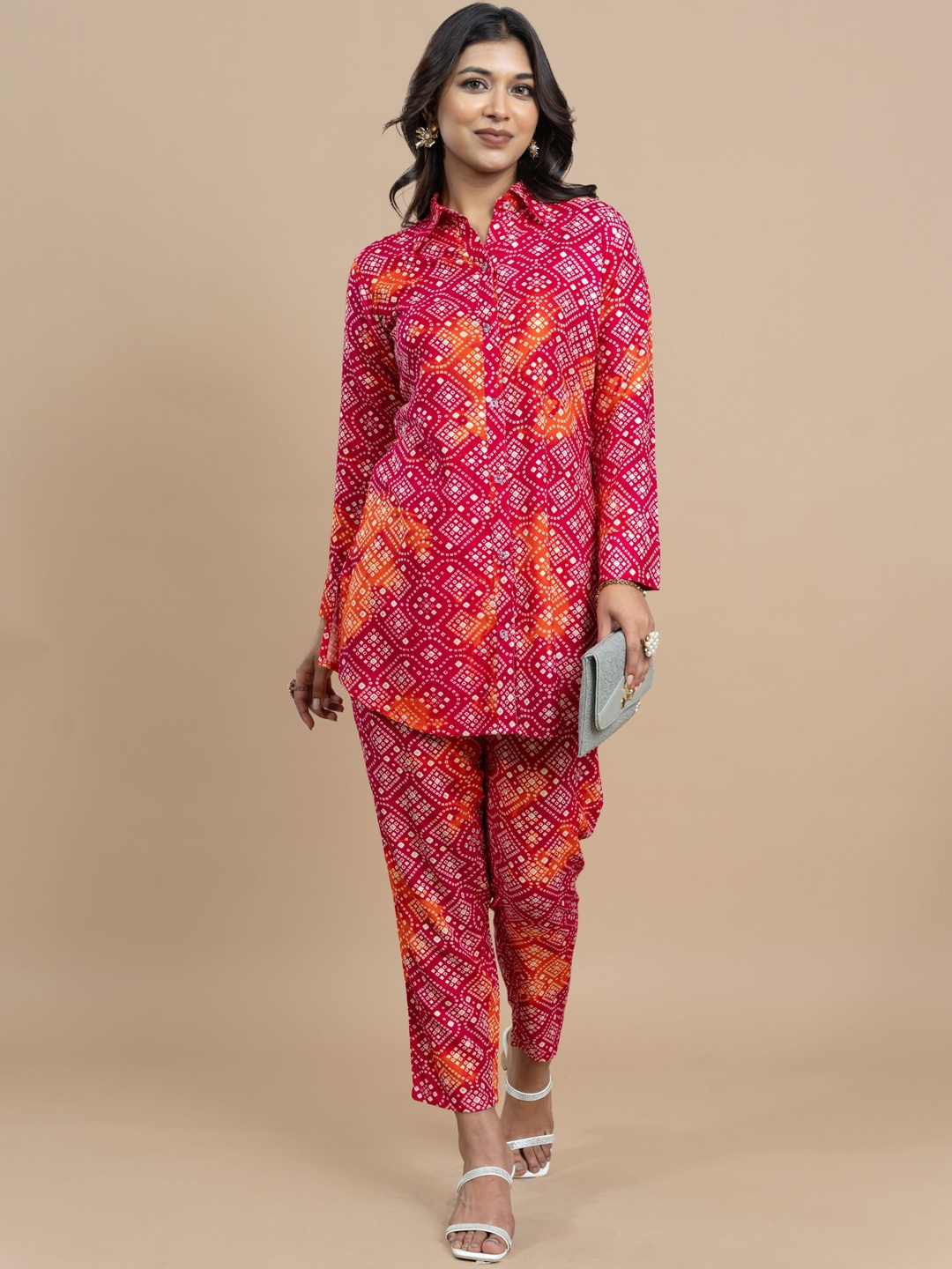 

VIRICA Bandhani Printed Spread Collar Casual Shirt With Trousers, Orange