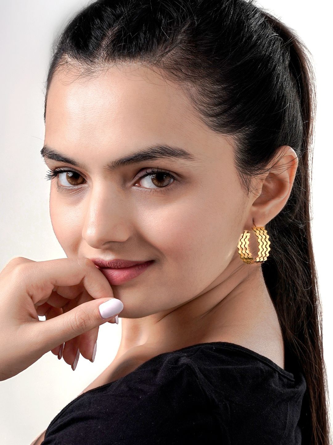 

SWASHAA 18K Gold Plated Stainless Steel Contemporary Hoop Earrings