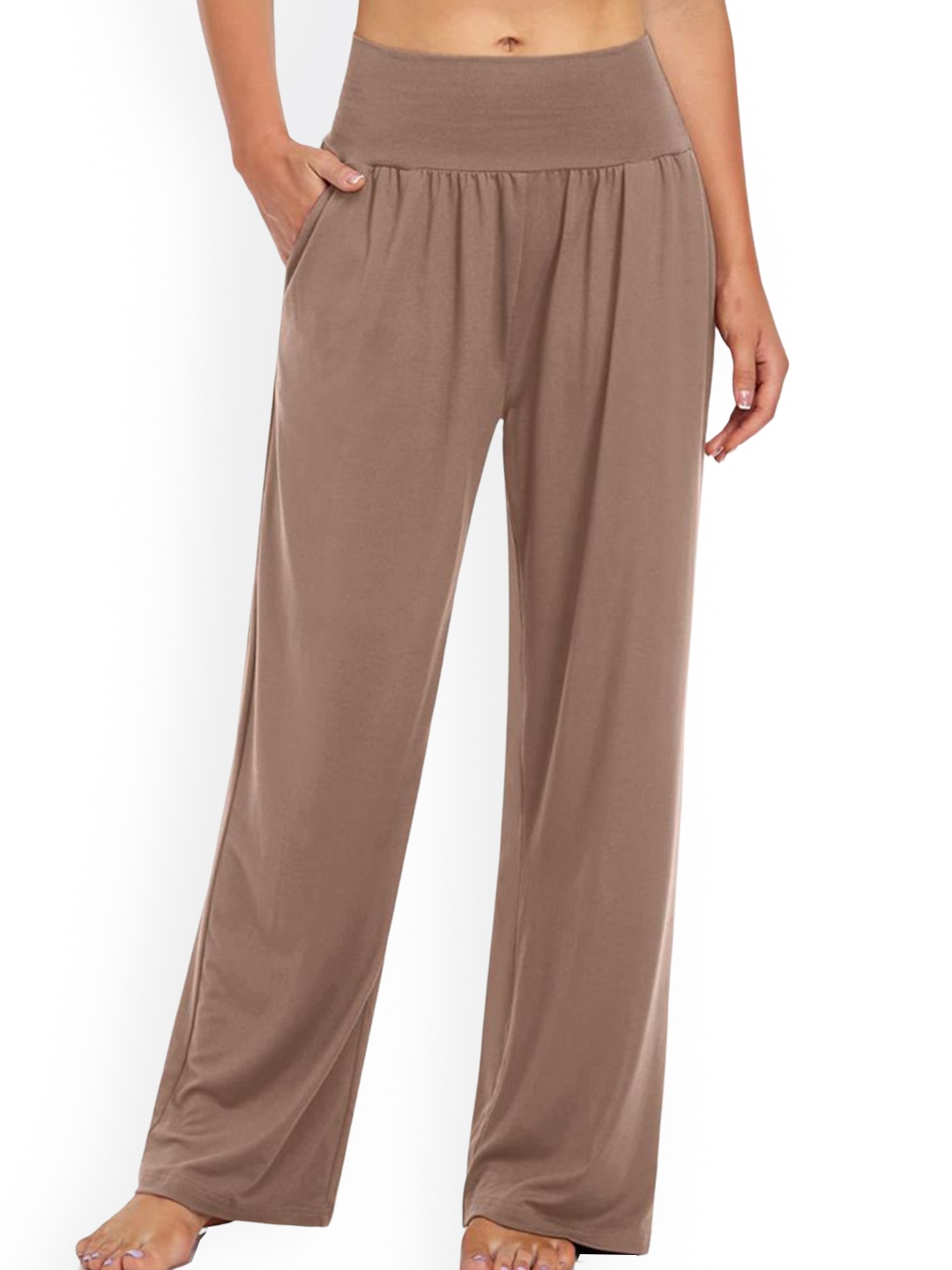 

StyleCast Women Mid-Rise Parallel Trousers, Brown