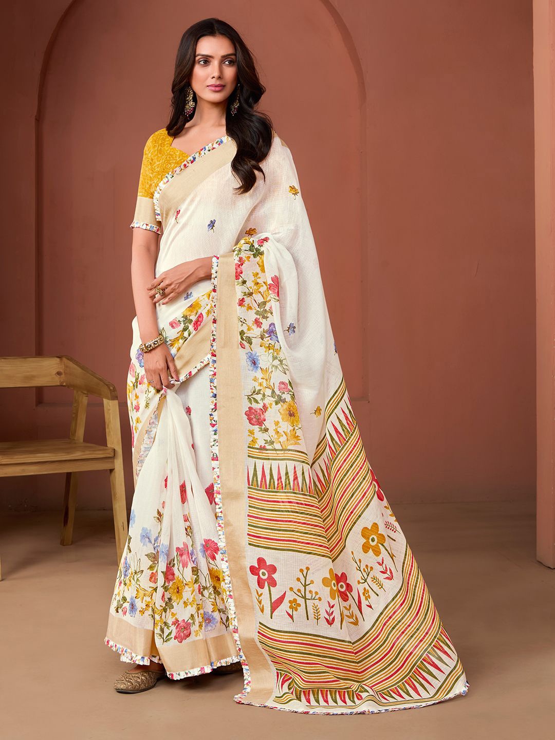 

Mitera Floral Linen Blend Saree, Yellow