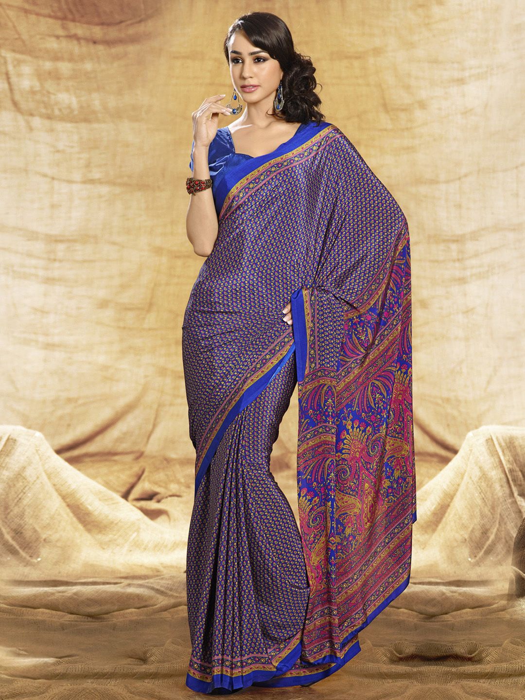 

Sangria Batik Saree With Blouse Piece, Blue