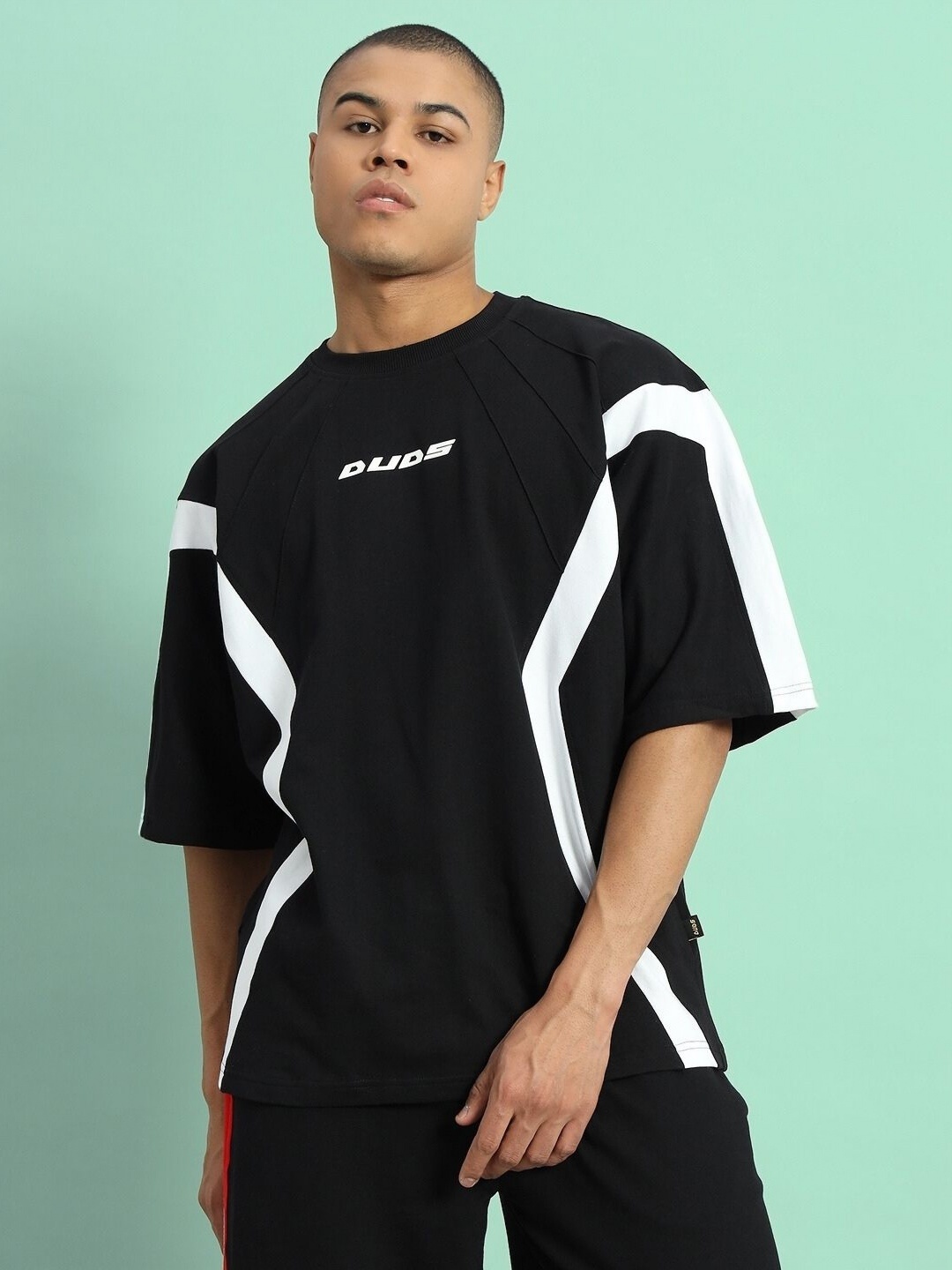 

WEARDUDS Men Typography Printed Round Neck Cotton Oversized T-shirt, Black