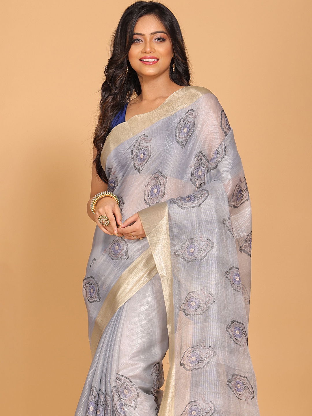 

Morchari Ethnic Motifs Zari Tissue Grey Saree