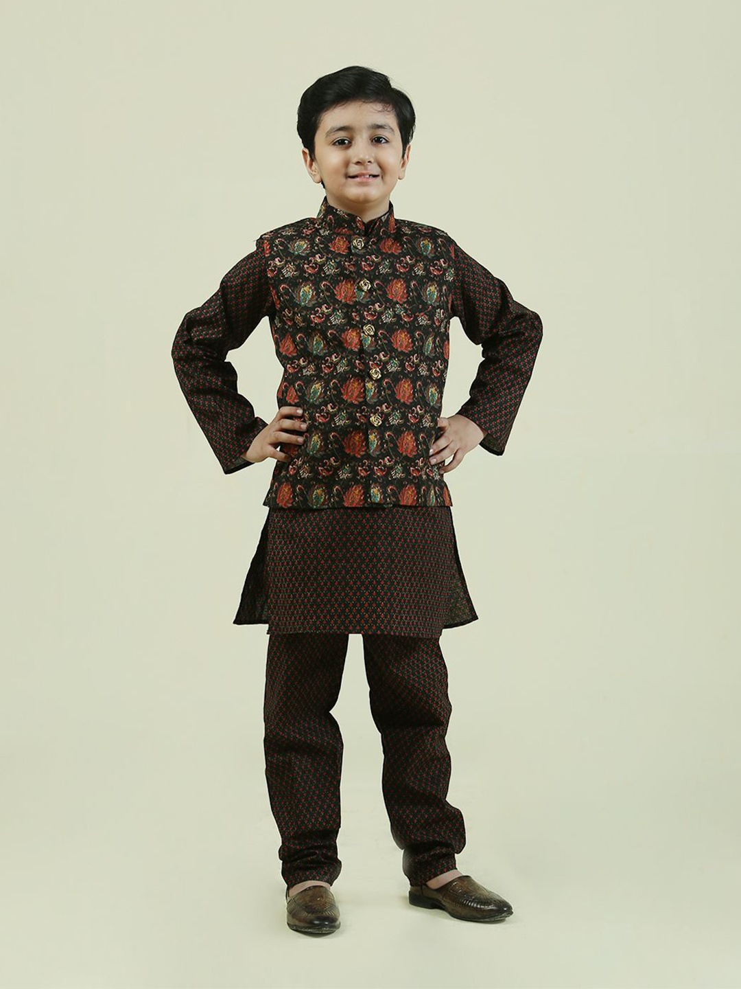 

Folk Culture Clothing Boys Printed Pure Cotton Kurta with Pyjamas, Black