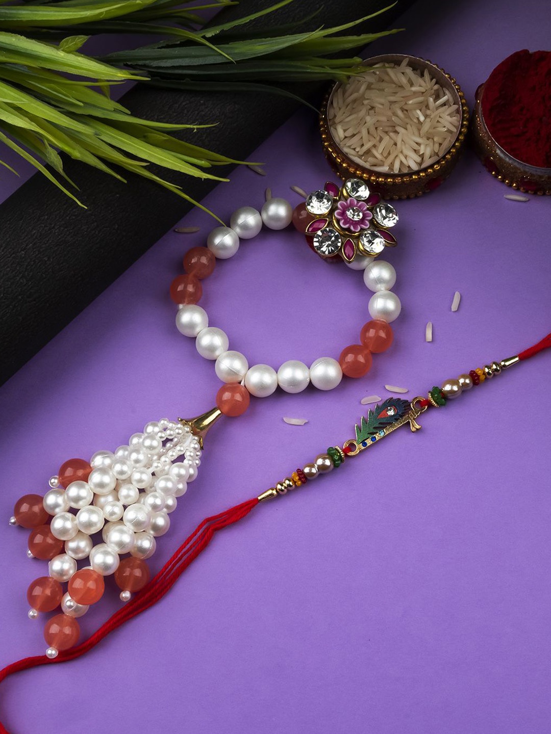 

StileAdda Thread Rakhi, Red