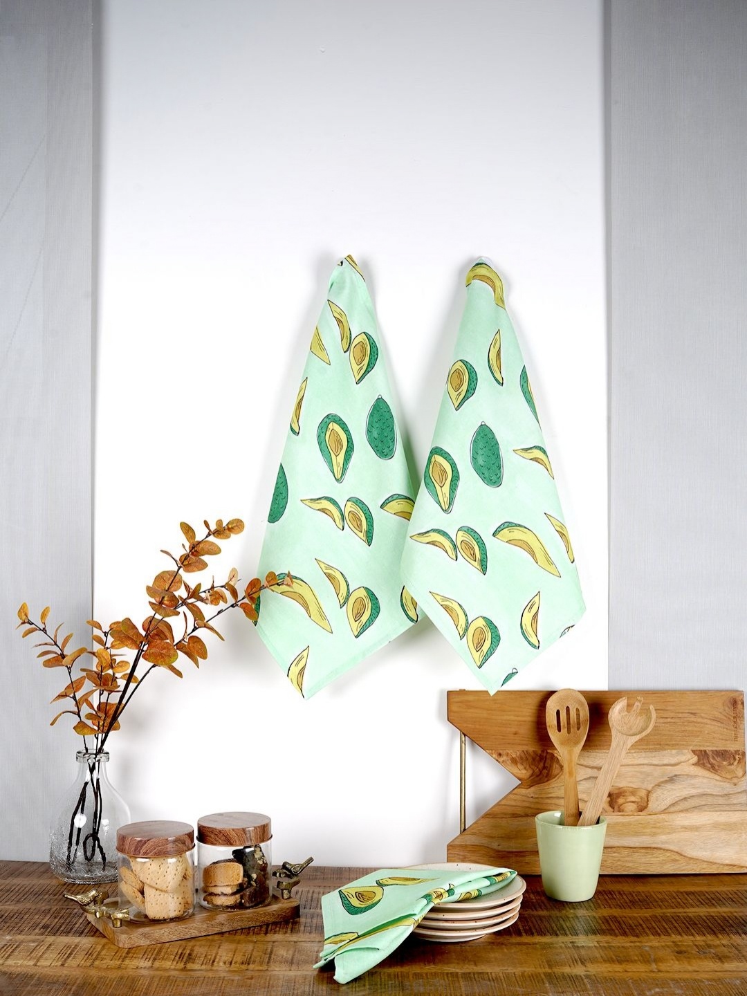 

Ratan Cart Green & Yellow 3 Pieces Avacado Printed Cotton Kitchen Towels
