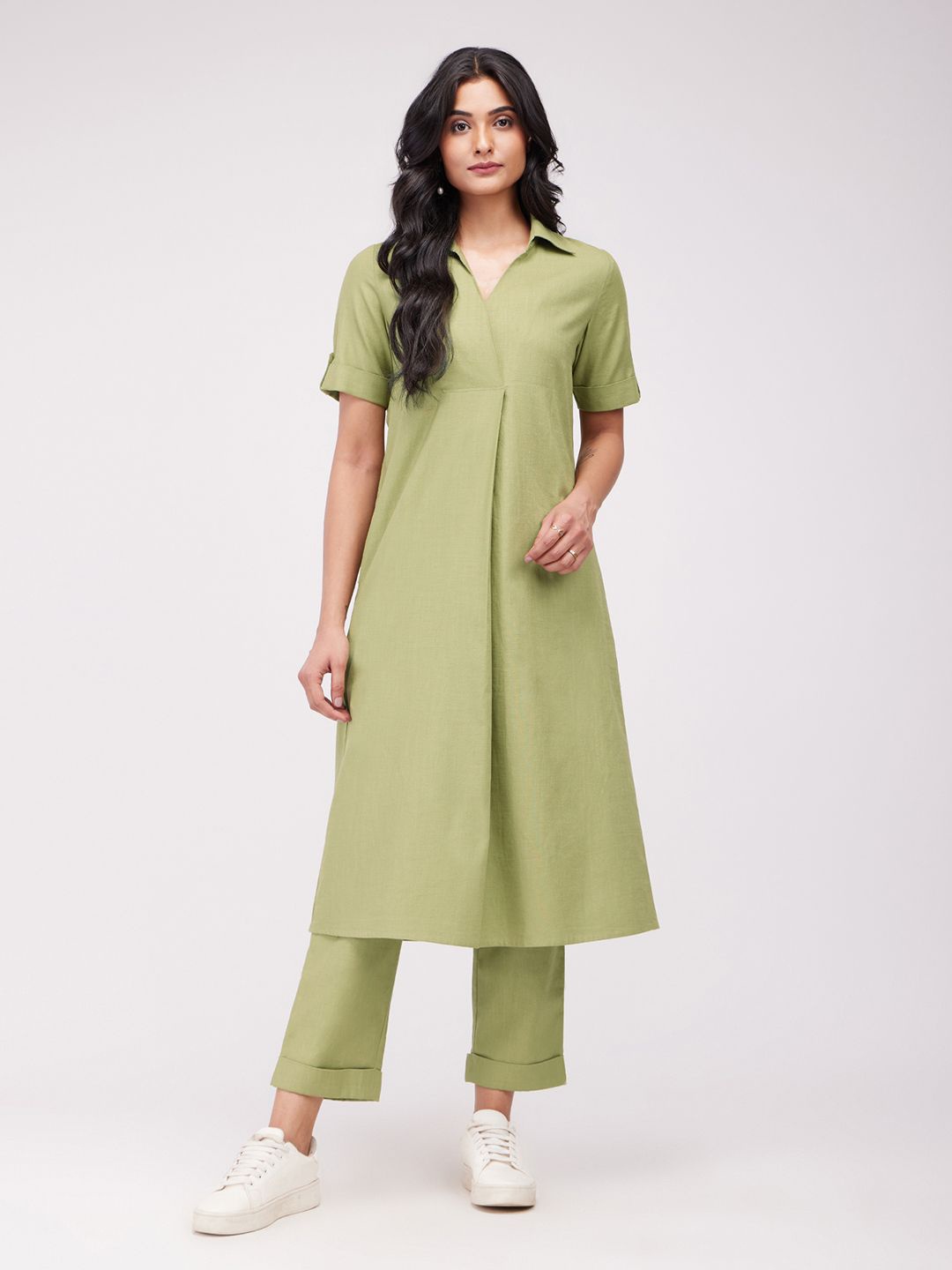 

Pink Fort Shirt Collar Cotton A-Line Kurta, Green