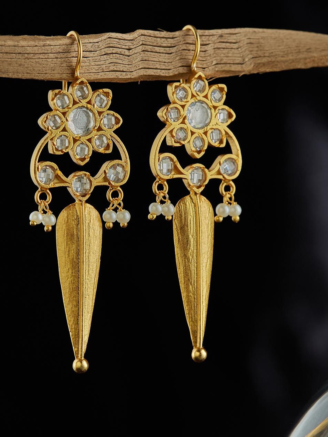 

Fabindia Silver Kundan Studded Contemporary Dangler Drop Earrings, Gold