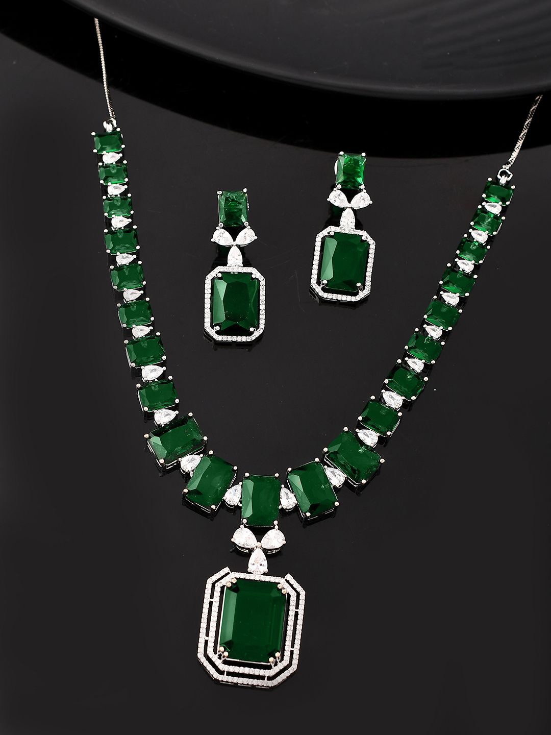 

Voylla Rhodium-Plated Sparkling Elegance Radiant Emerald American Diamond Jewellery Set, Silver