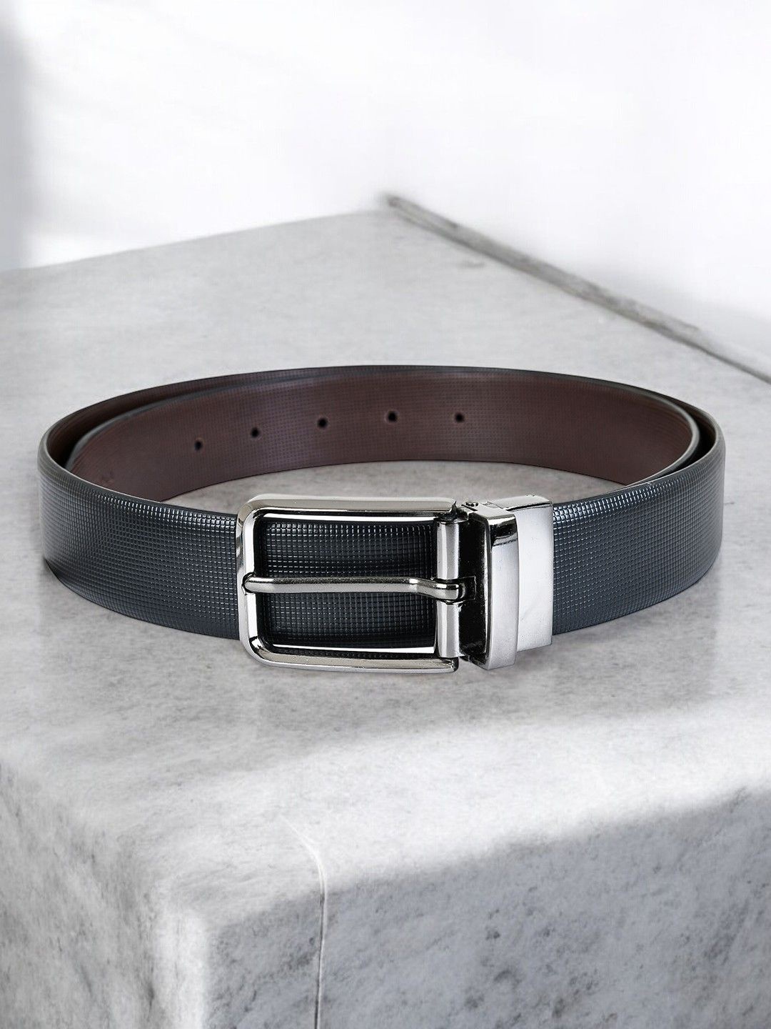 

CRUSSET Men Tang Closure Textured Reversible Formal Belt, Black