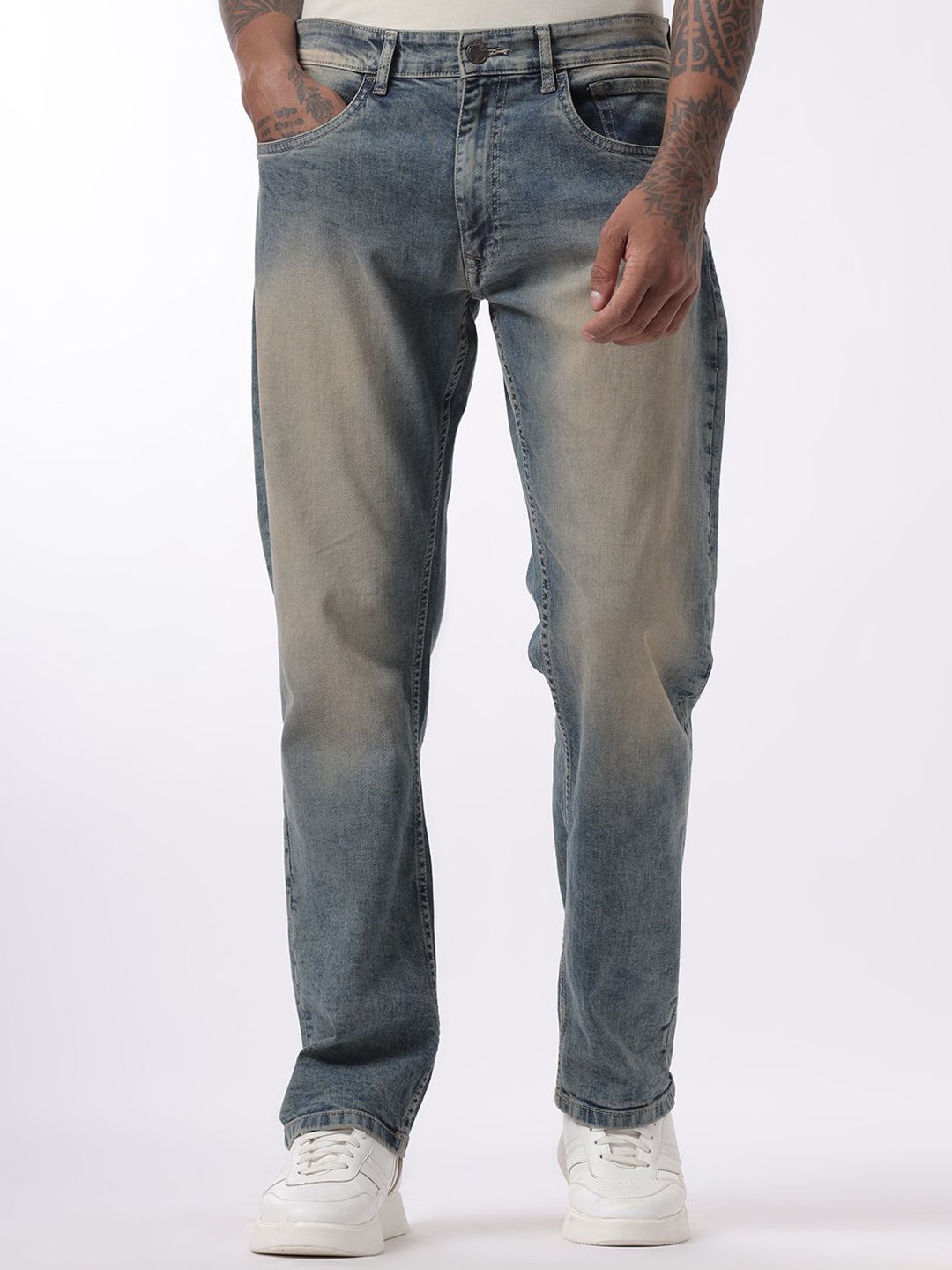 

WROGN Men Comfort Regular Fit Heavy Fade Jeans, Blue