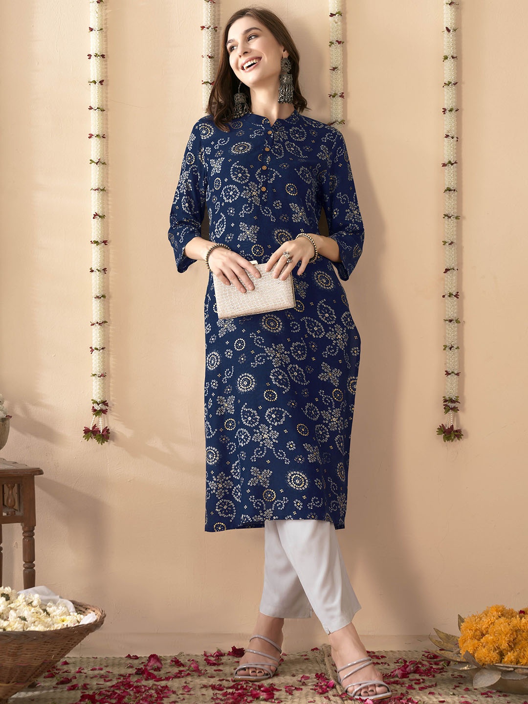 

Anouk Blue Floral Printed Mandarin Collar Straight Kurta