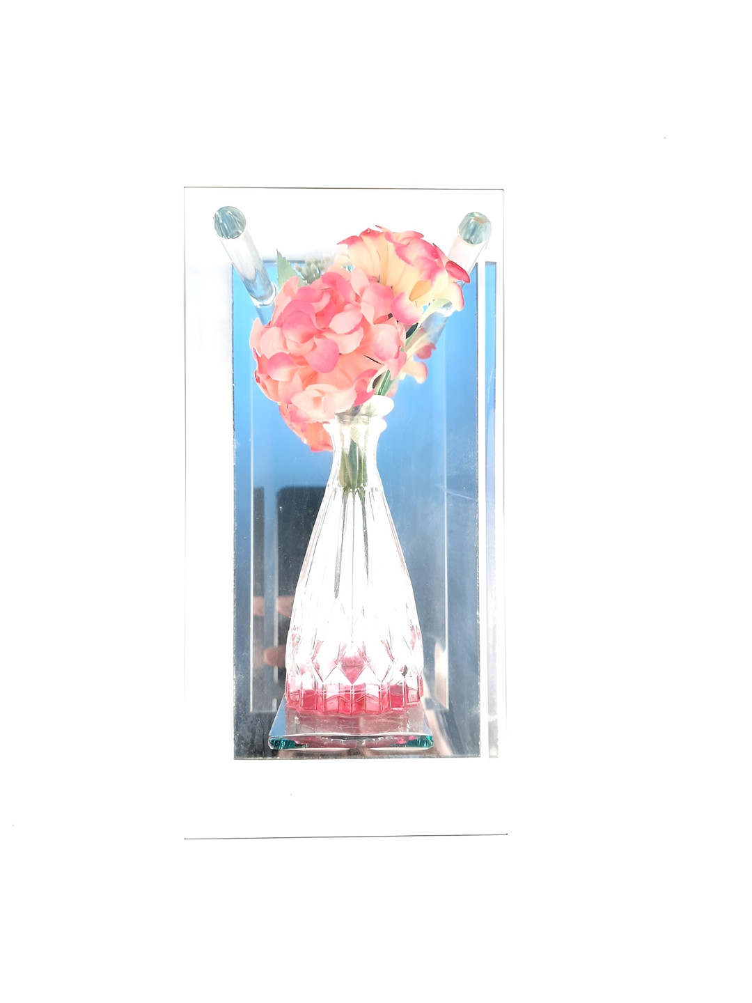 

apka mart Pink & Transparent Figurine Glass Showpiece