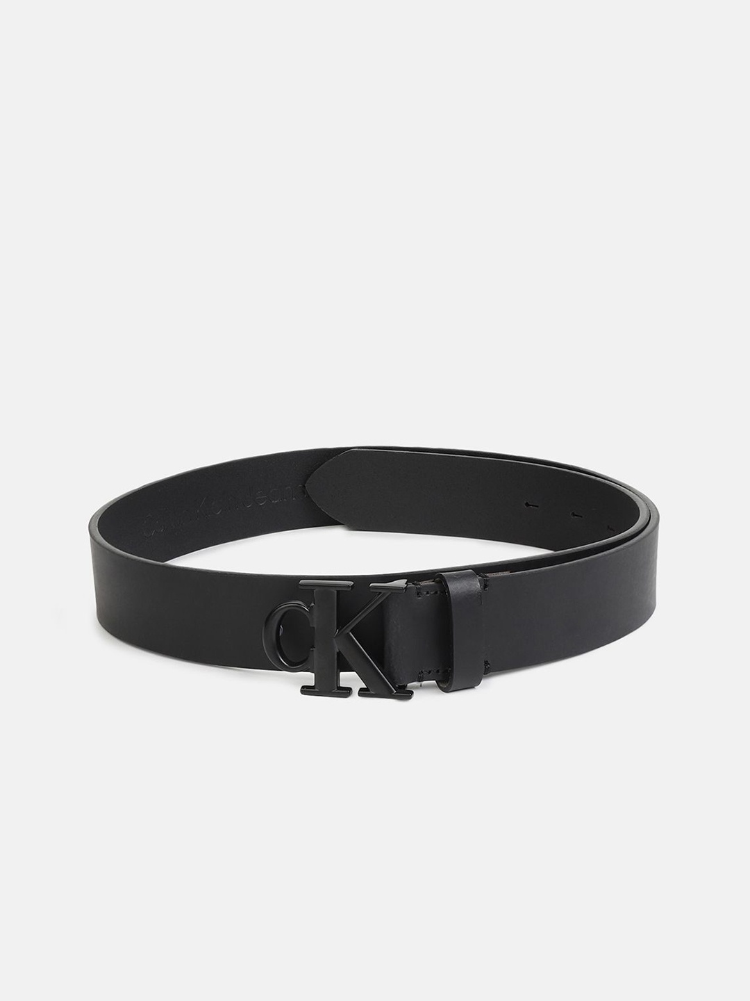 

Calvin Klein Men Solid Leather Push Pin Casual Belt, Black