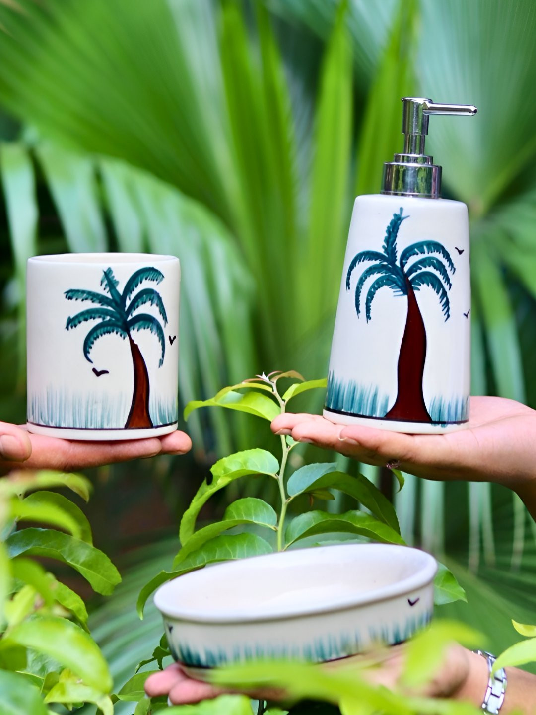 

WEAVING HOMES White & Green Floral Printed Ceramic Bathroom Accessories Set