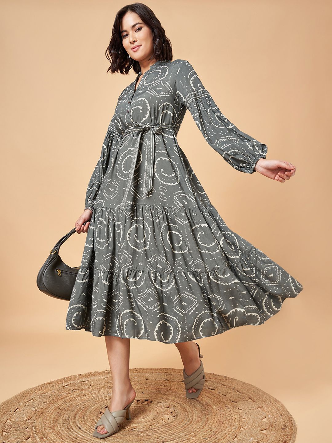 

Marigold Lane Women Ethnic Motifs Printed Puff Sleeve A-Line Midi Dress, Black