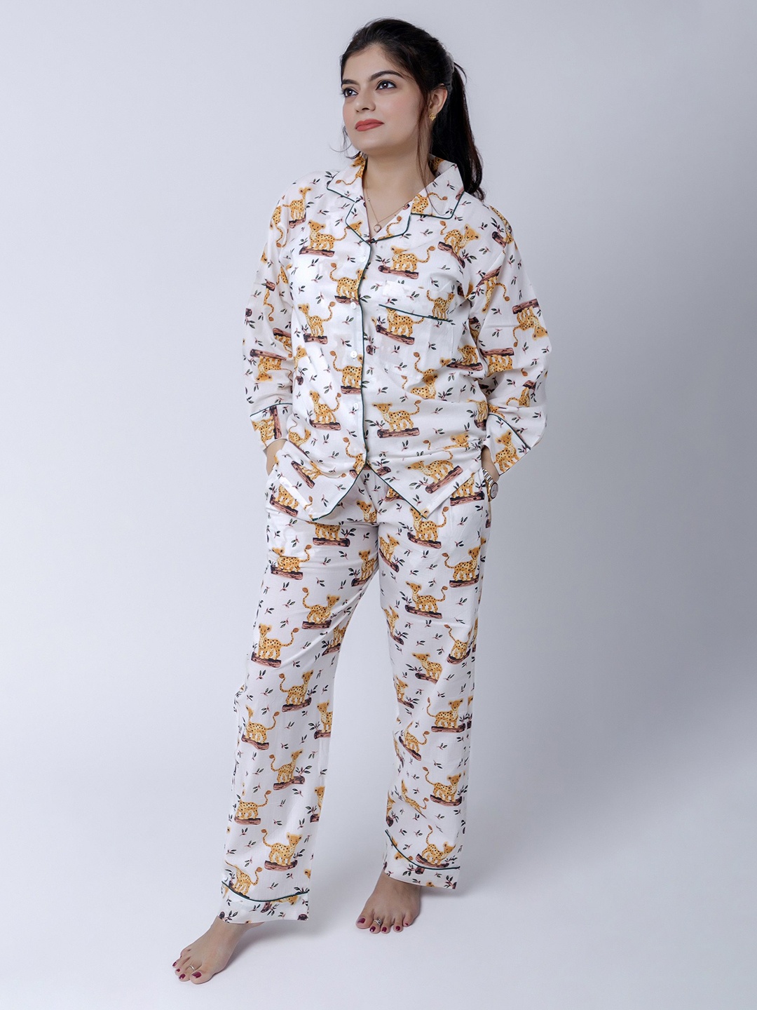 

MASU LIVING Women Printed Pure Cotton Night suit, White