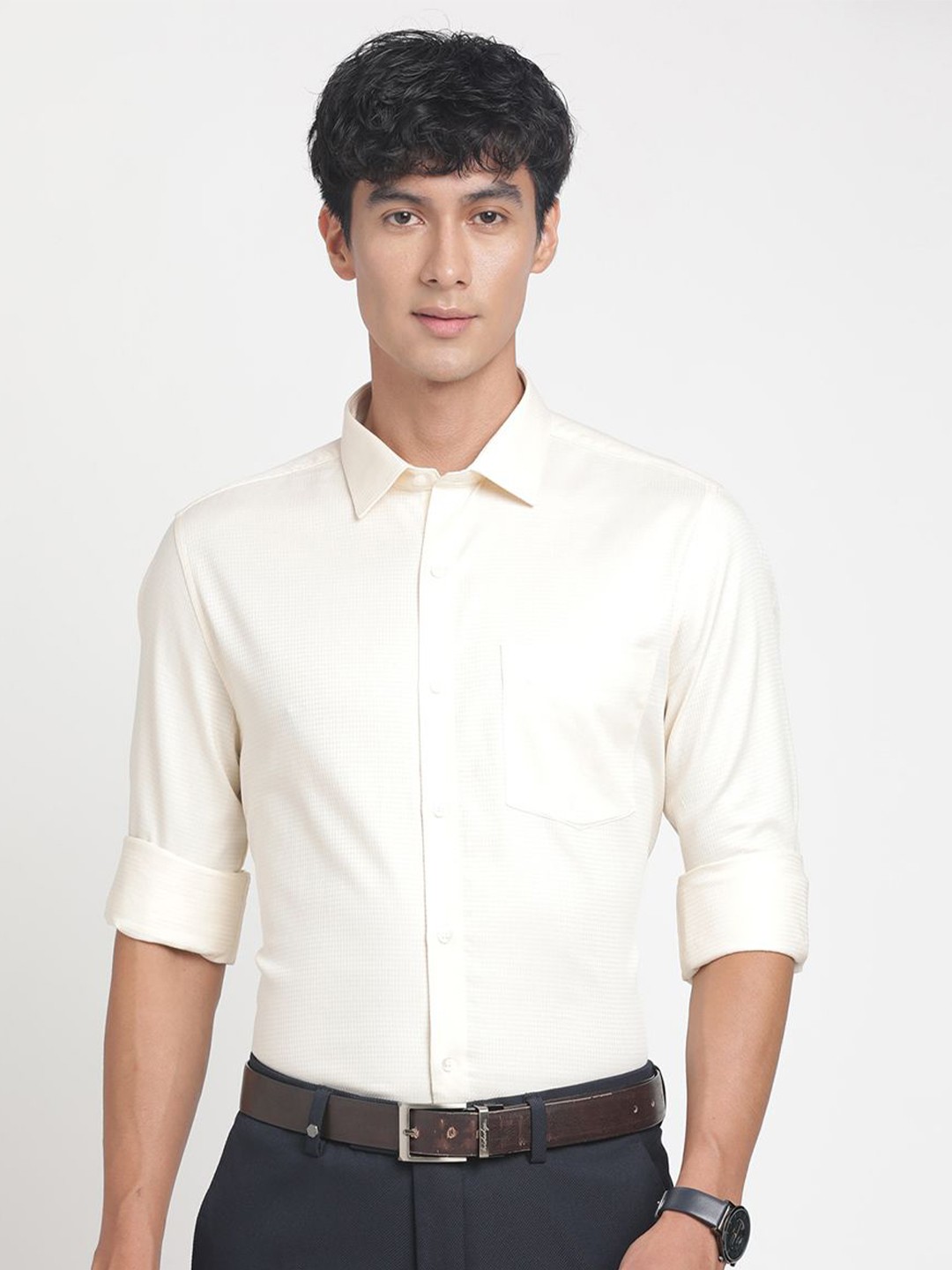 

Turtle Men Standard Solid Cotton Slim Fit Formal Shirt, Cream