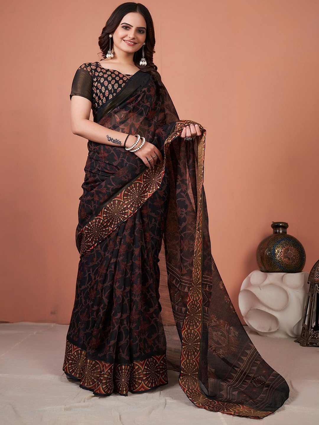 

Saree mall Floral Bagh Sarees, Black