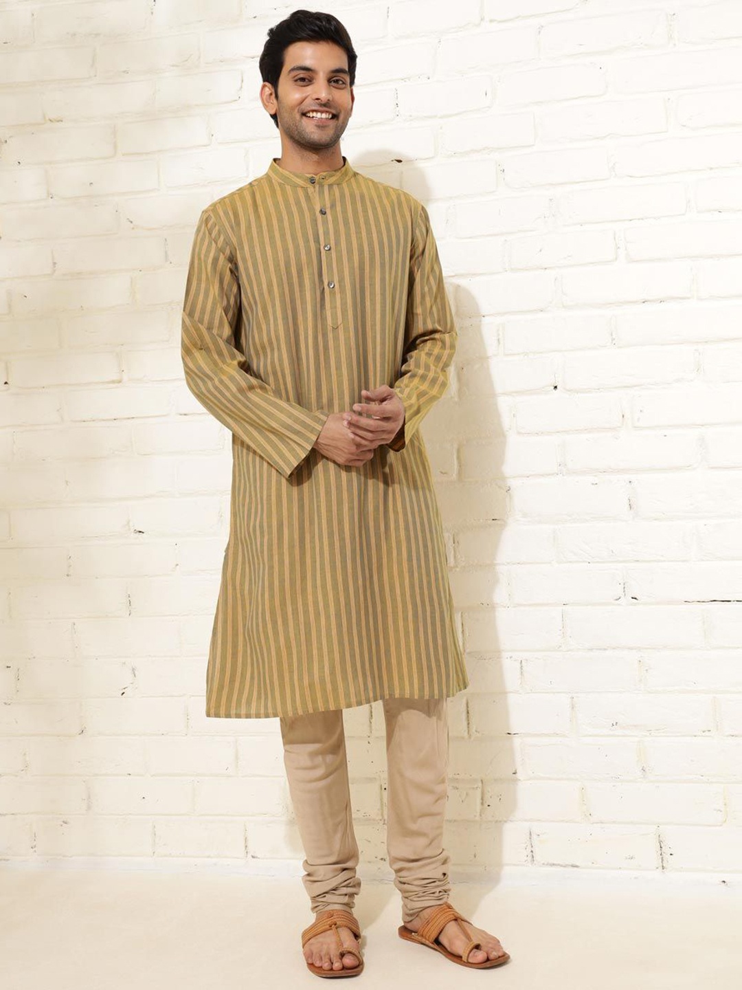 

Fabindia Striped Mandarin Collar Cotton Straight Kurta, Brown