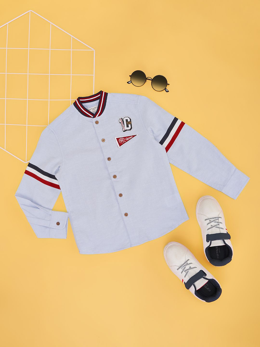

Pantaloons Junior Boys Spread Collar Varsity Solid Cotton Casual Shirt, Blue