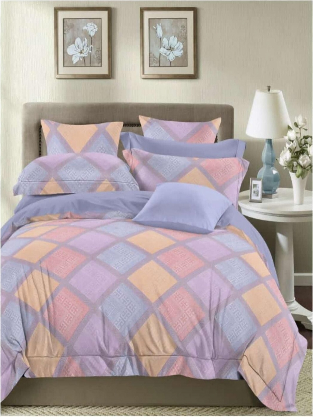

Bedbathandbliss Purple Floral 300 TC King Bedsheet with 2 Pillow Covers