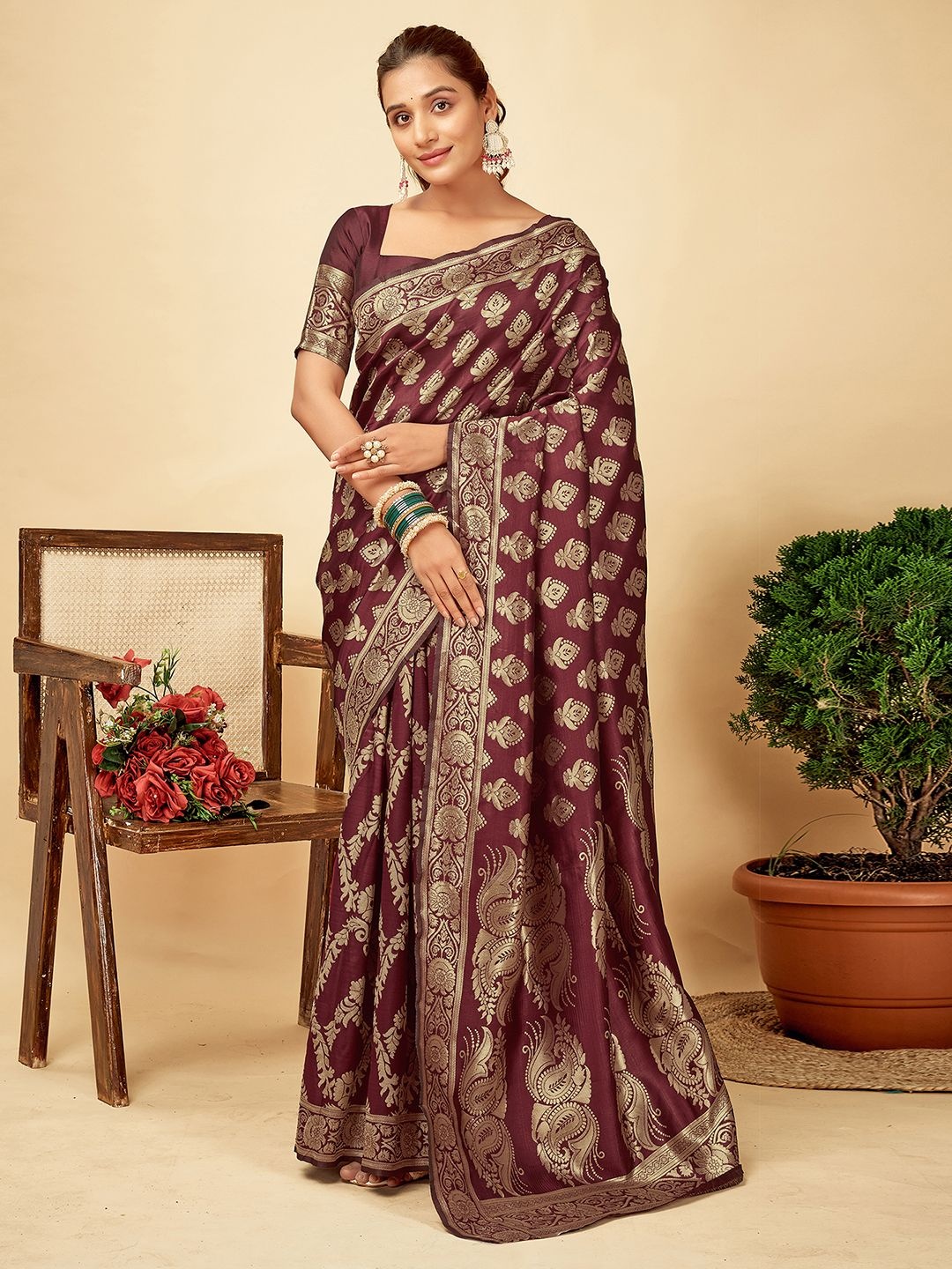 

KALINI Ethnic Motifs Maroon Zari Art Silk Banarasi Saree
