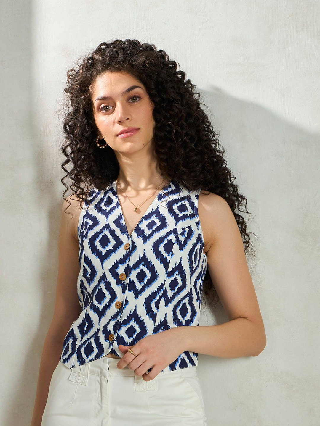 

Virgio Geometric Printed Linen Crop Top, Blue
