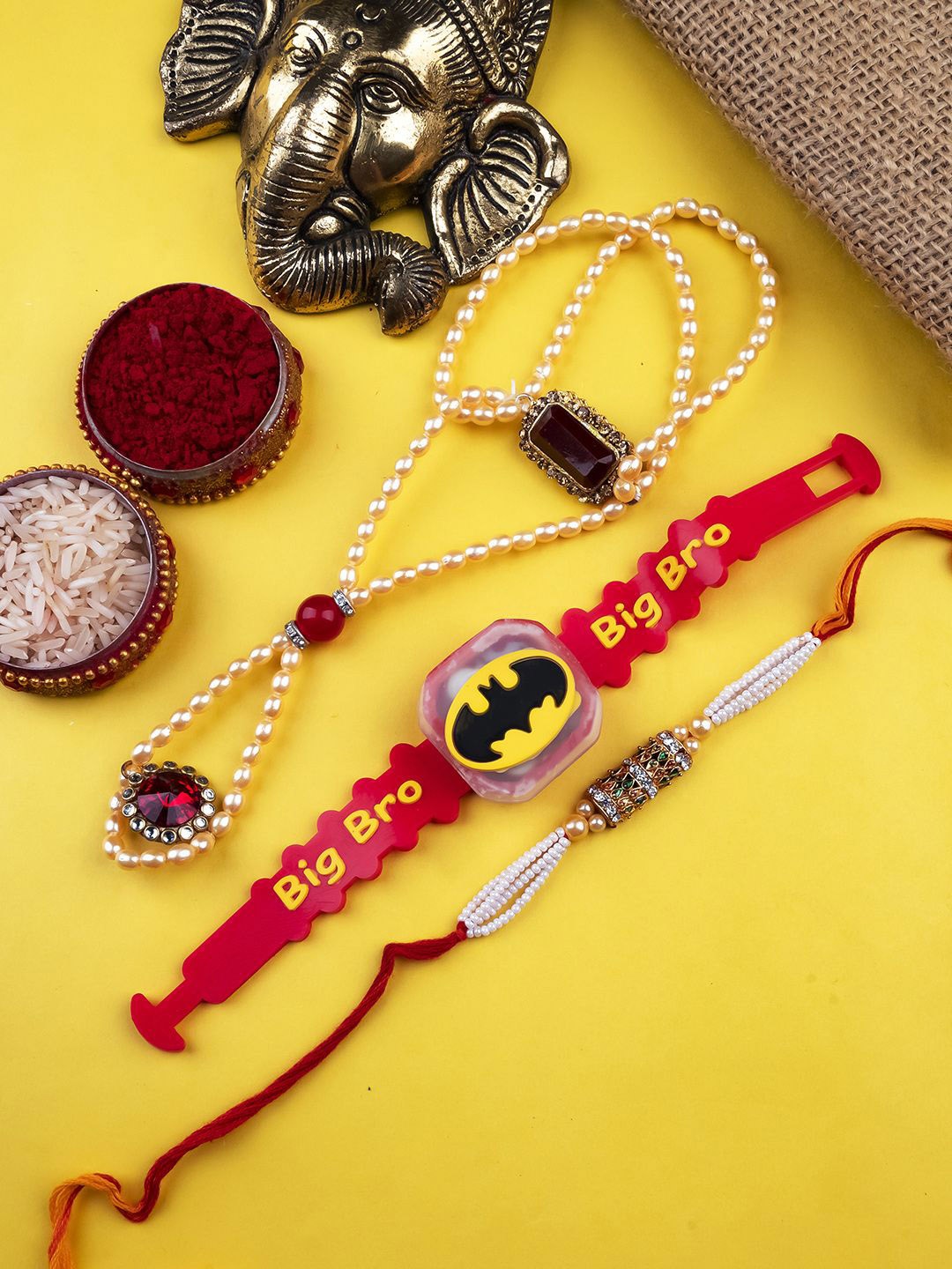 

StileAdda Thread Rakhi, Red