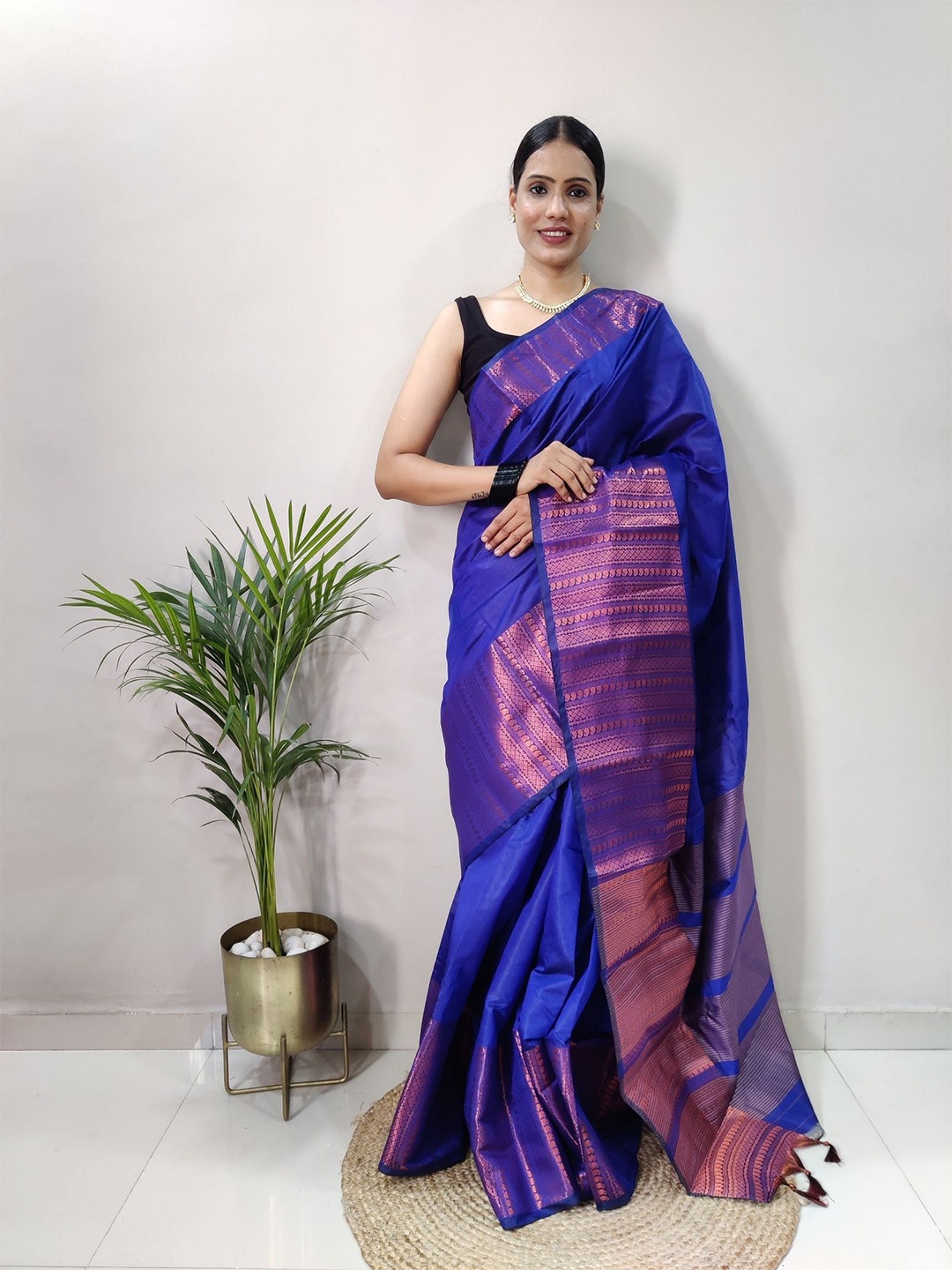 

LADY SHOPI Solid Zari Pure Silk Banarasi Saree, Blue