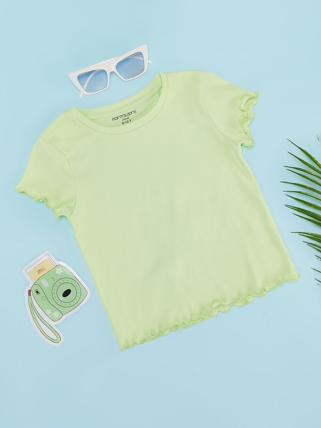 

Pantaloons Junior Girls Solid Round Neck Cotton T-Shirt, Green