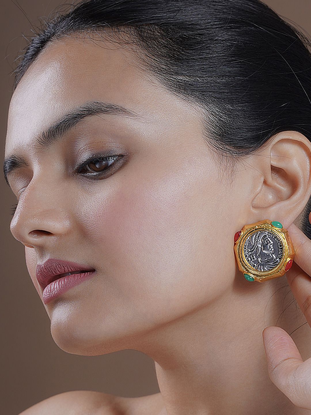

SWASHAA 18K Gold Plated Stainless Steel Contemporary Studs