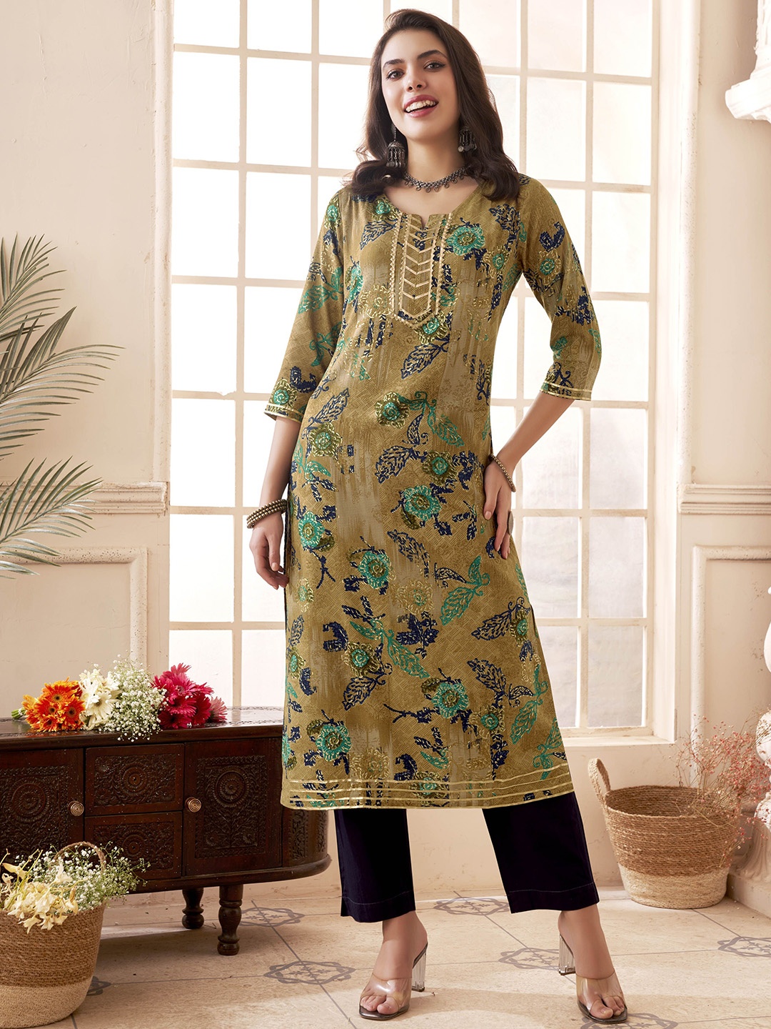 

Anouk Floral Printed Notch Neck Gotta Patti Straight Kurta, Beige