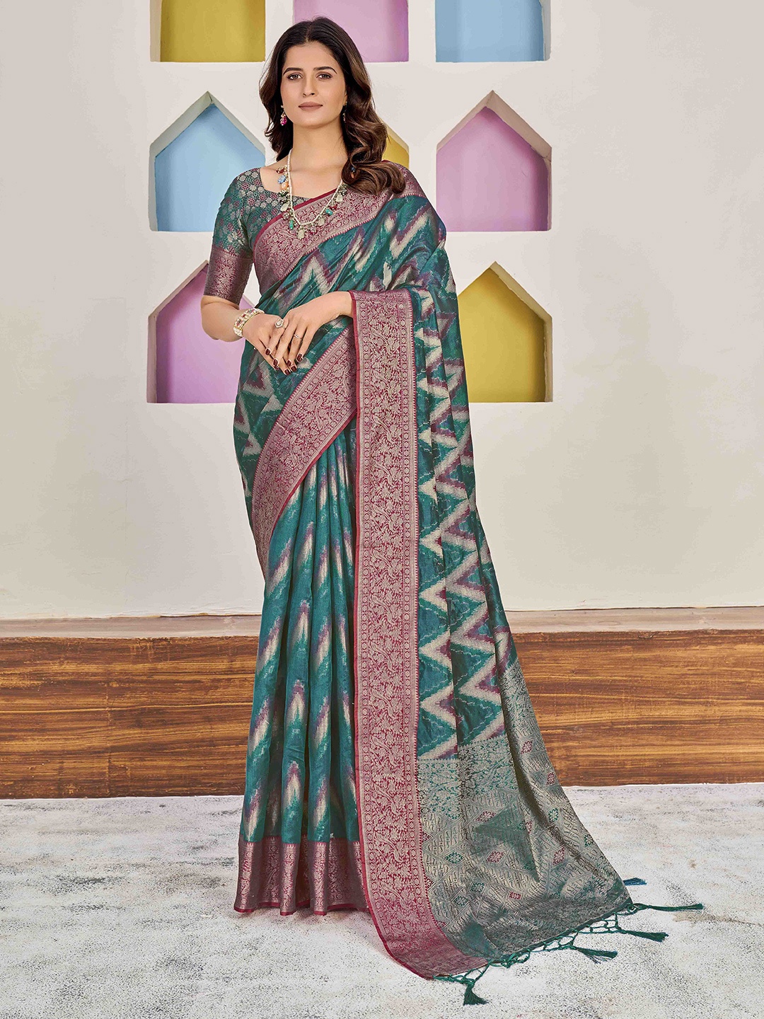 

Ethnielle Geometric Woven Design Zari Brasso Saree, Teal