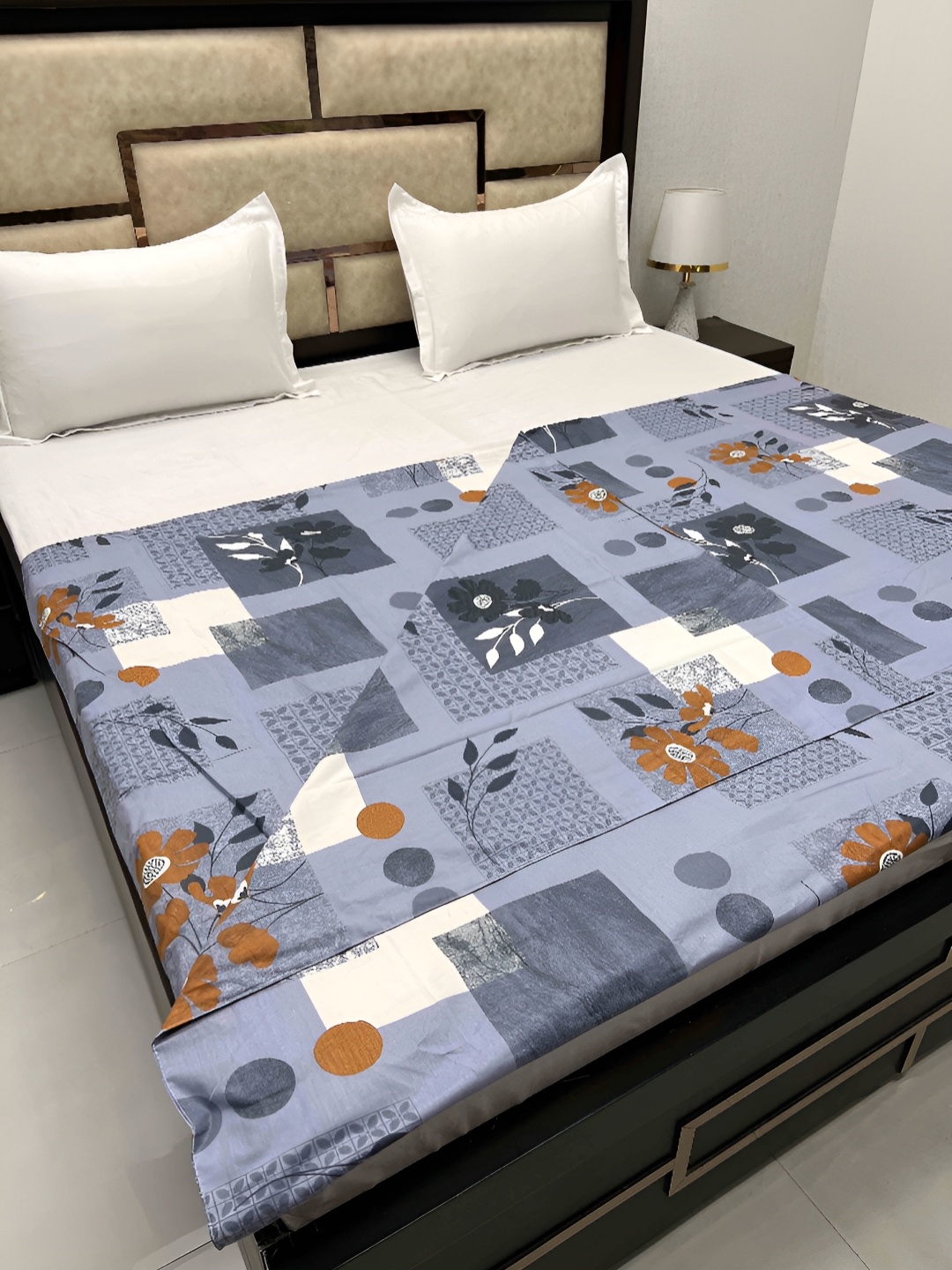 

Pure Decor Grey & Black Printed 260 TC Pure Cotton Super King Duvet Cover