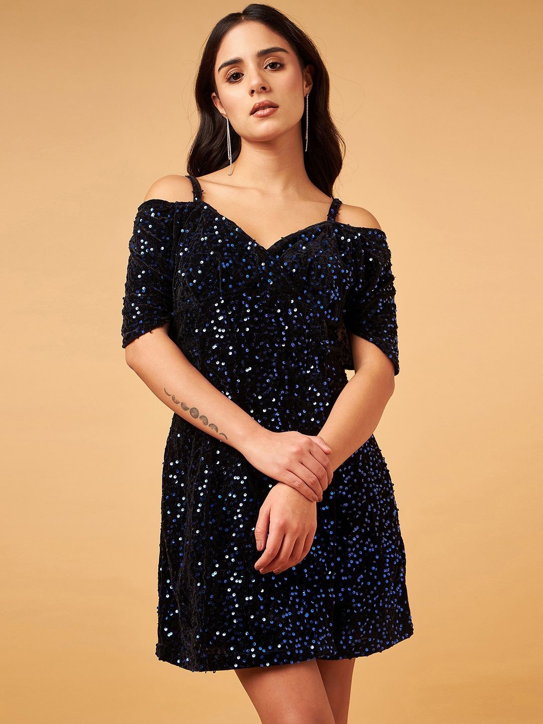 

DRAPE AND DAZZLE Velvet Embellished Sequined Cold-Shoulder A-Line Dress, Blue