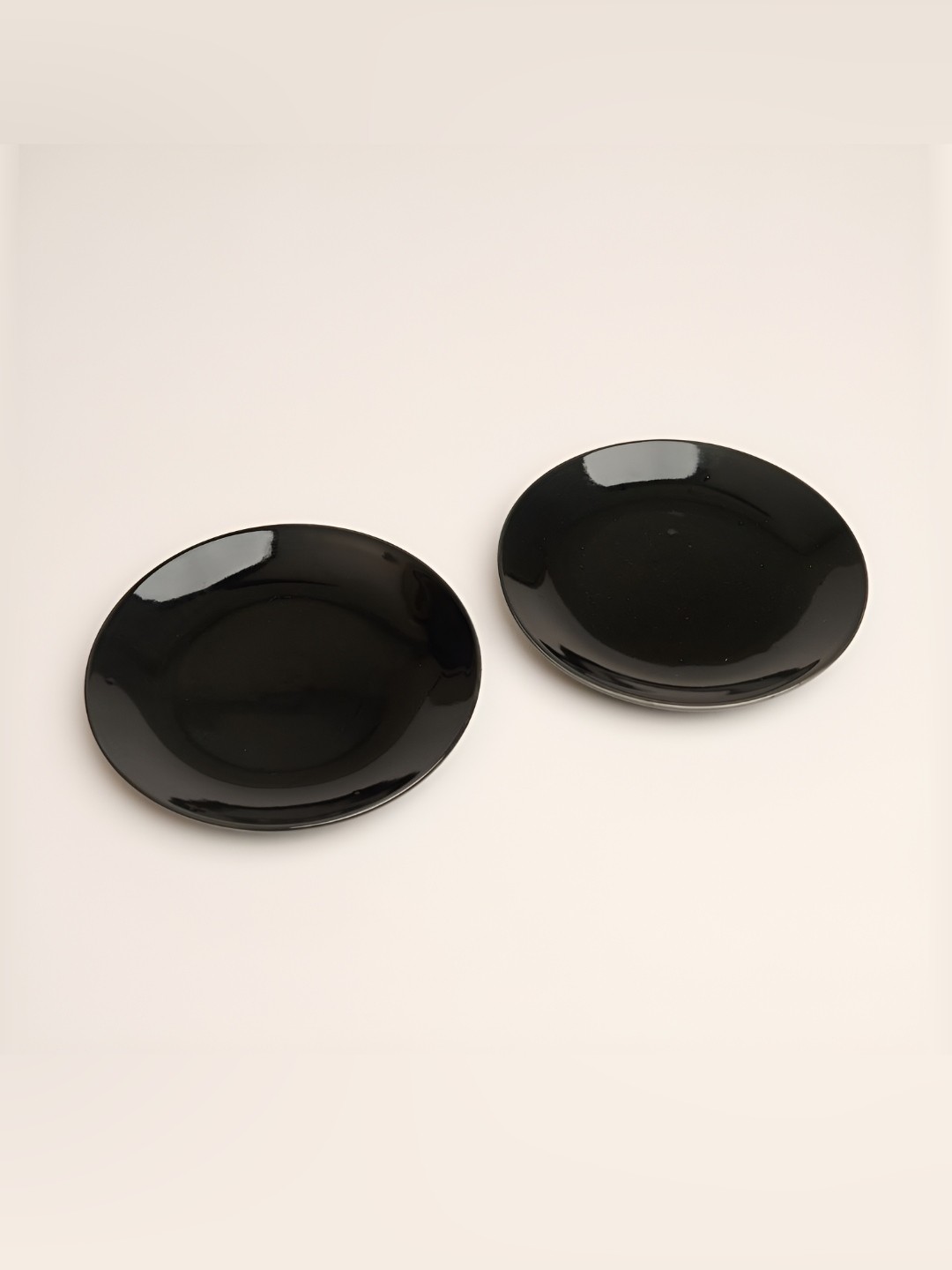 

BlackCarrot Black 2 Pieces Stoneware Quarter Plate