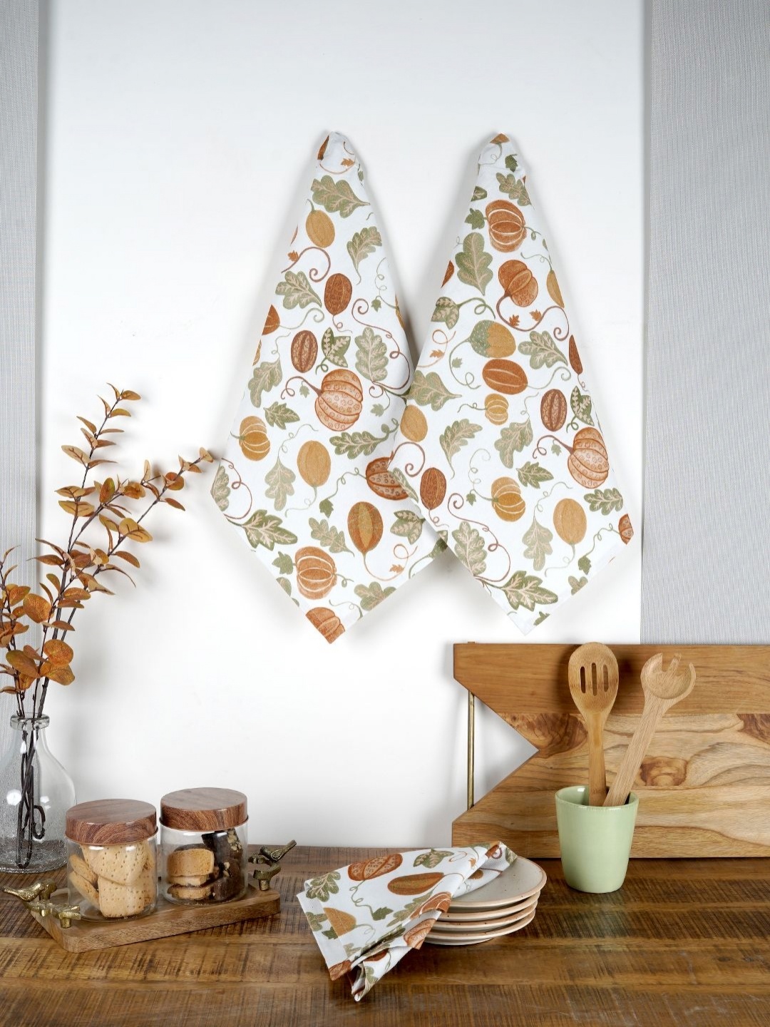 

Ratan Cart Green & White 3 Pieces Green & White Printed Cotton Kitchen Towels