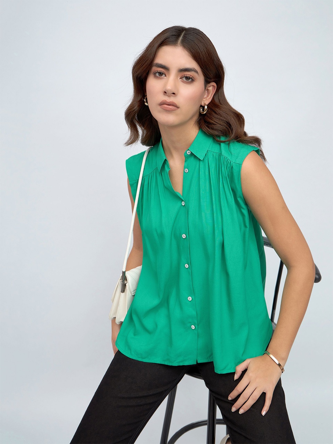 

DL Woman Women Spread Collar Solid Casual Shirt, Green