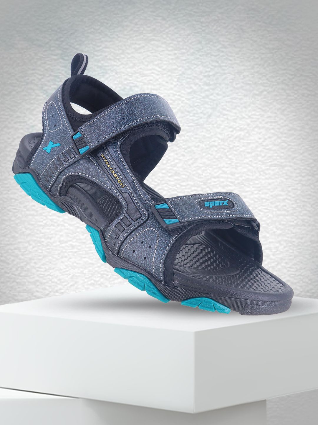 

Sparx Men Textured Sports Sandals, Blue
