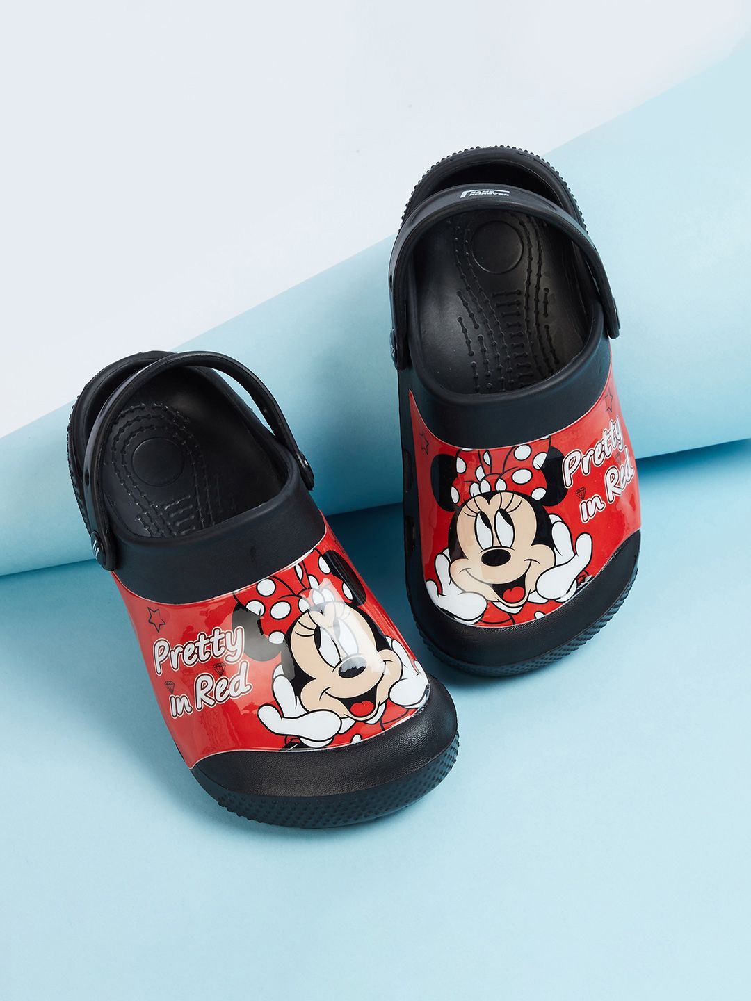 

Fame Forever by Lifestyle Girls Printed Rubber Clogs, Black