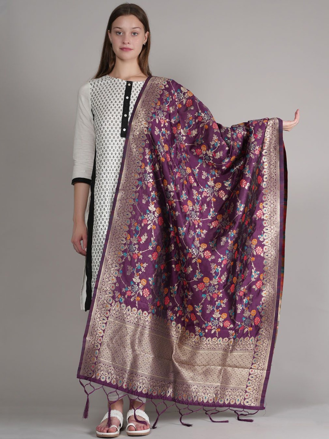 

MUFFLY Floral Woven Design Dupatta With Zari, Purple