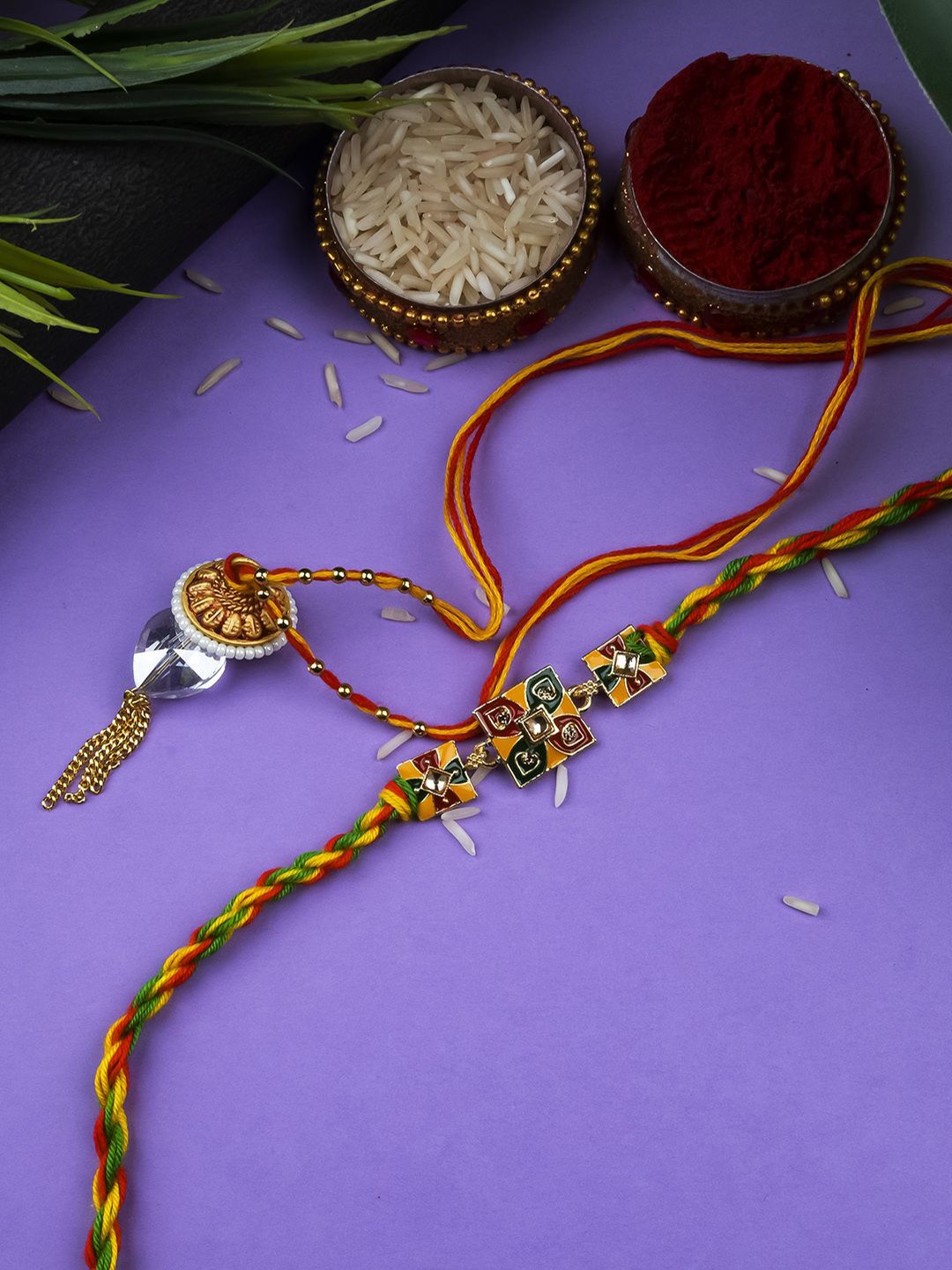 

StileAdda Bhaiya Bhabhi Thread Rakhi With Roli Chawal Box, Red